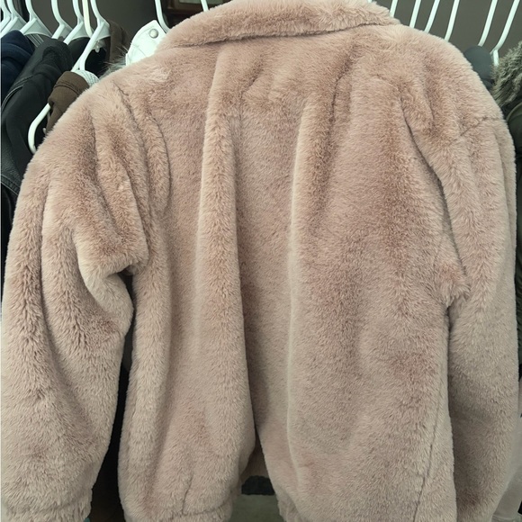 UGG Blush Faux Fur Coat - Picture 3 of 3